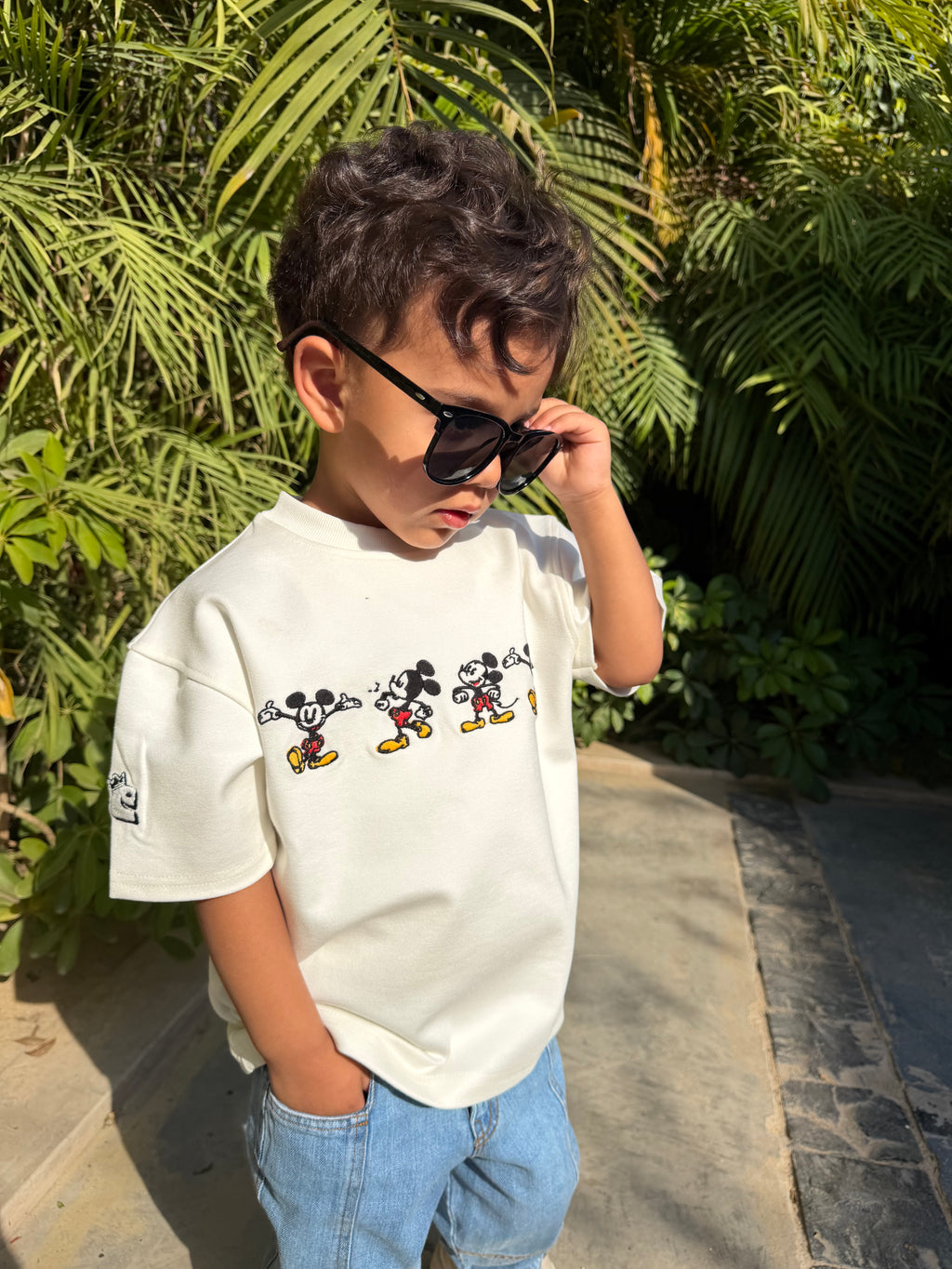 mini icons tee